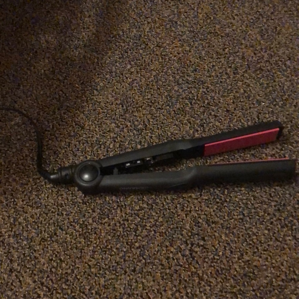 Flat iron